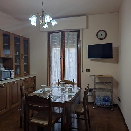 شقة Due Passi In Val Di Chiana أريتسو المظهر الخارجي الصورة